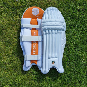 VILLAGE CRICKET CO Adult Pads