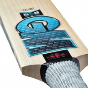 GUNN & MOORE Diamond DXM Harrow Bat